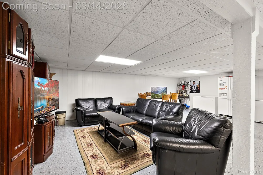 3516 Cero Drive Sterling Heights City, MI 48310