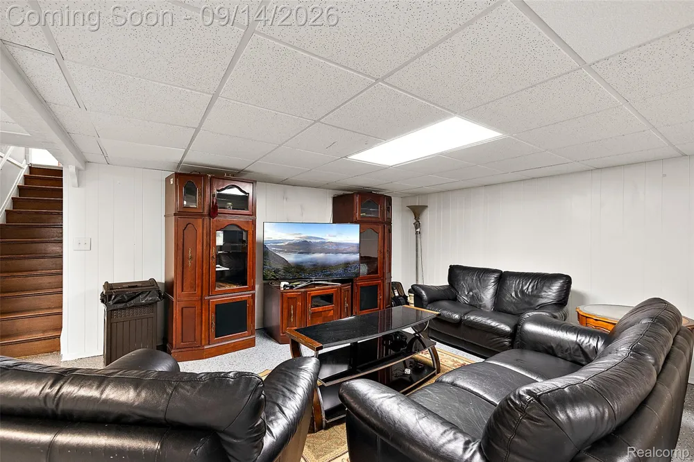 3516 Cero Drive Sterling Heights City, MI 48310