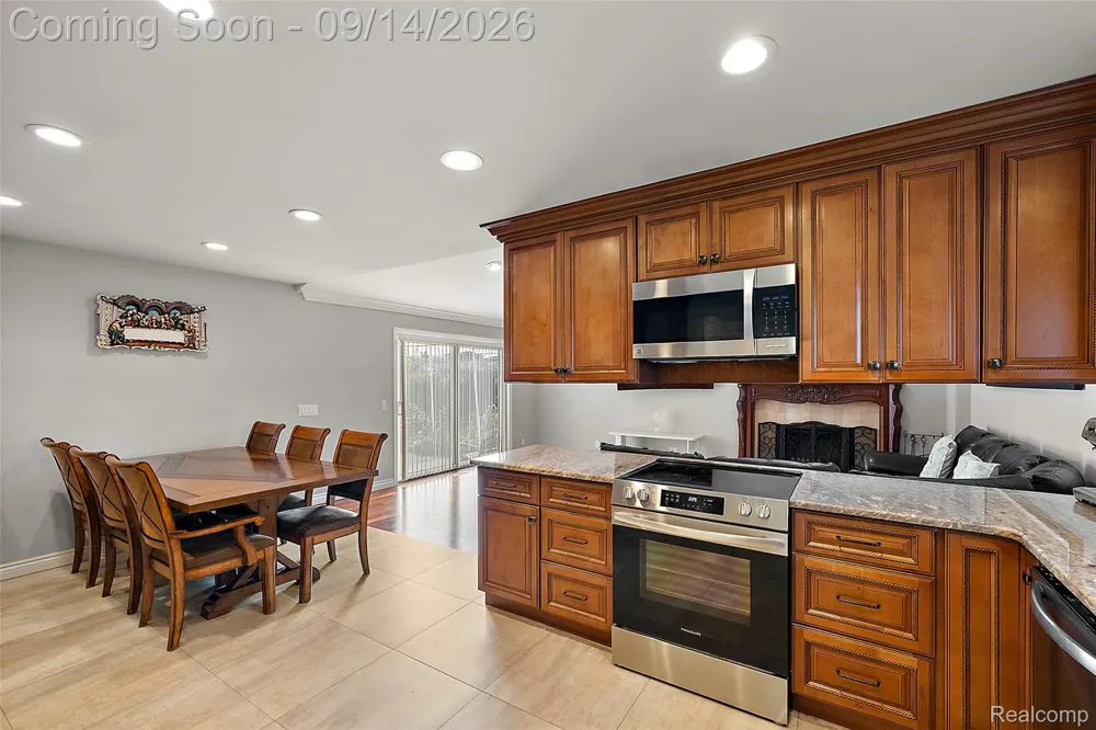 3516 Cero Drive Sterling Heights City, MI 48310