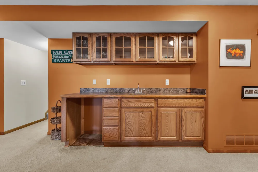 463 Cottonwood Lane Saline City, MI 48176