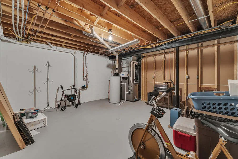 463 Cottonwood Lane Saline City, MI 48176