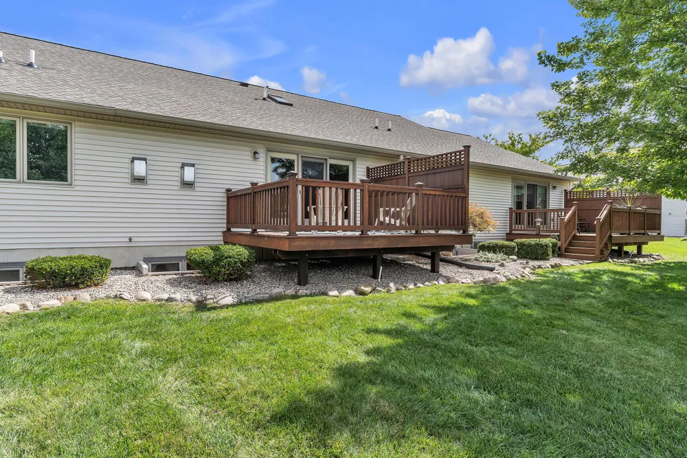463 Cottonwood Lane Saline City, MI 48176
