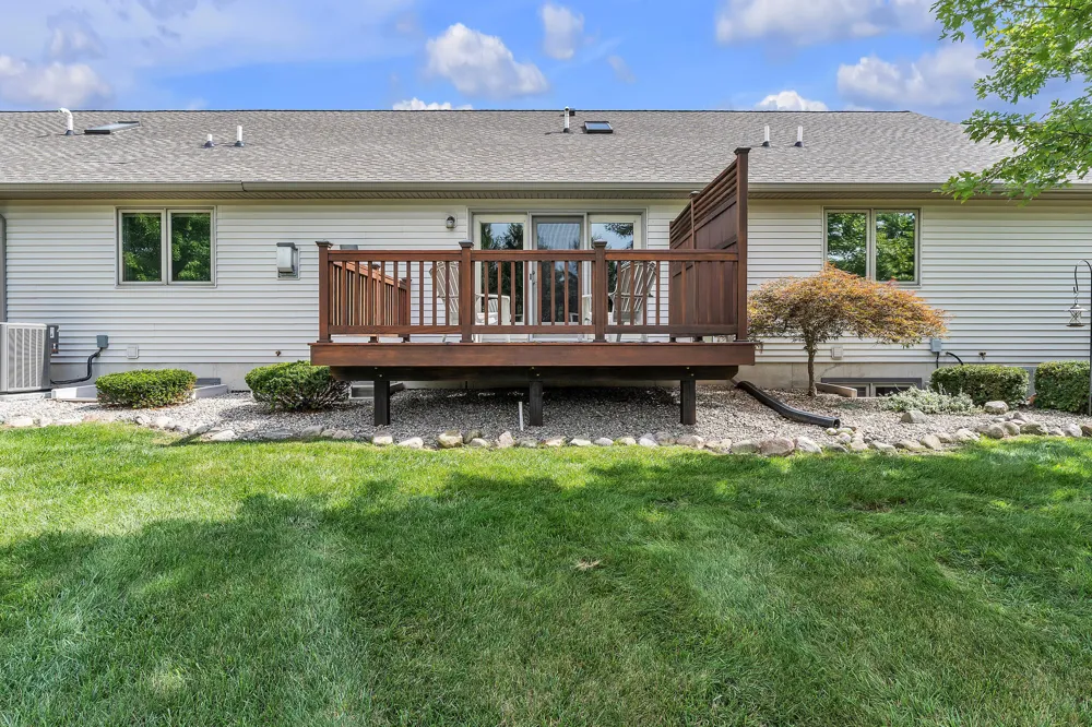 463 Cottonwood Lane Saline City, MI 48176