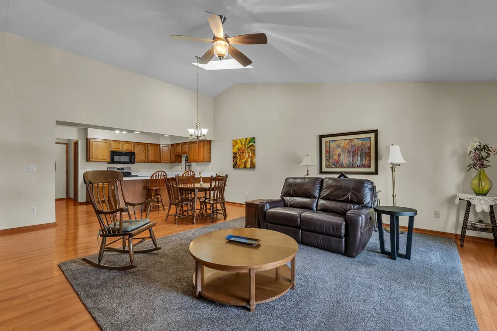 463 Cottonwood Lane Saline City, MI 48176