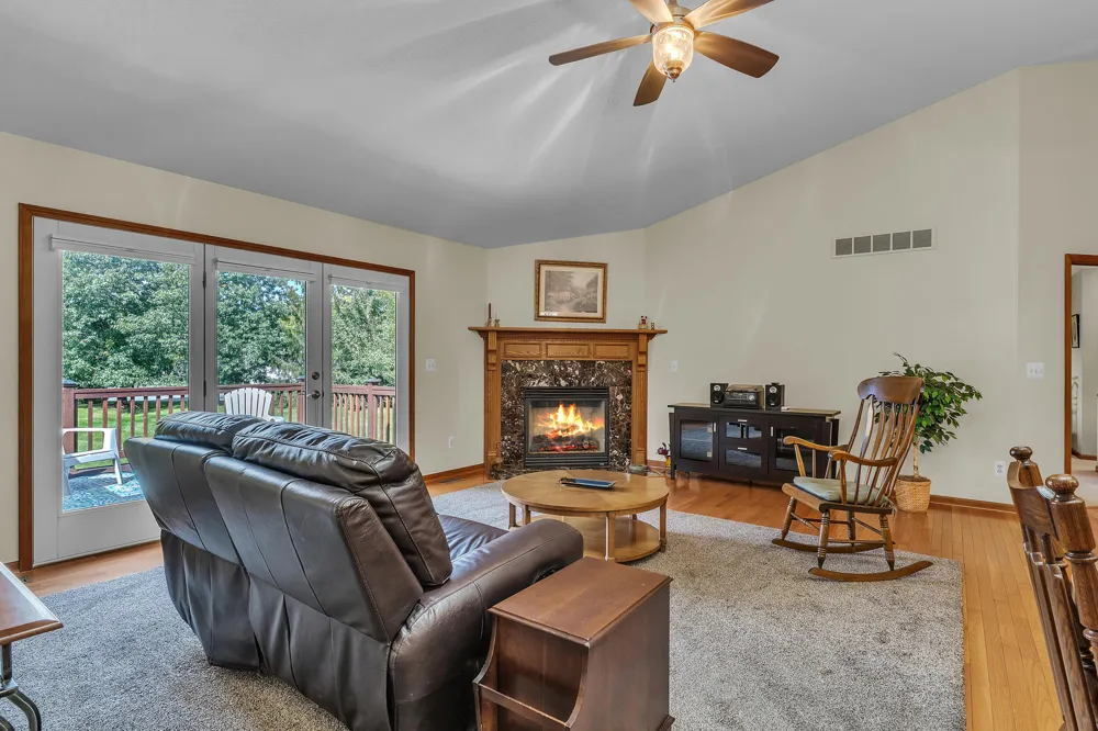 463 Cottonwood Lane Saline City, MI 48176