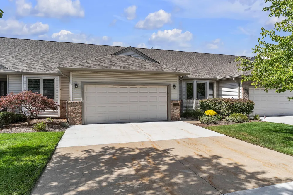 463 Cottonwood Lane Saline City, MI 48176