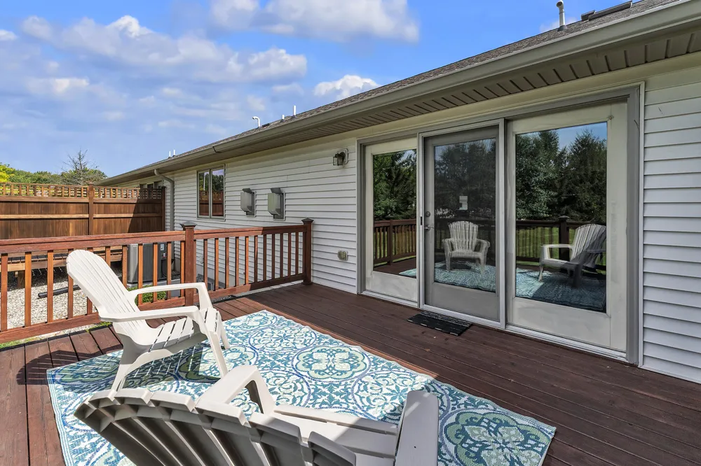463 Cottonwood Lane Saline City, MI 48176