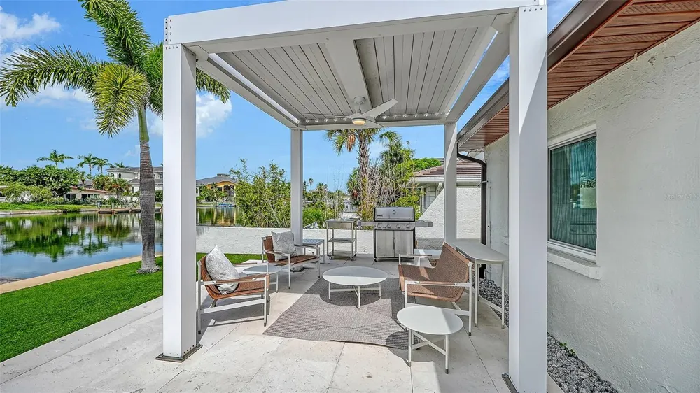556 WASHINGTON DRIVE Sarasota, FL 34236