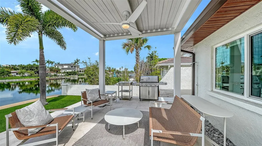 556 WASHINGTON DRIVE Sarasota, FL 34236