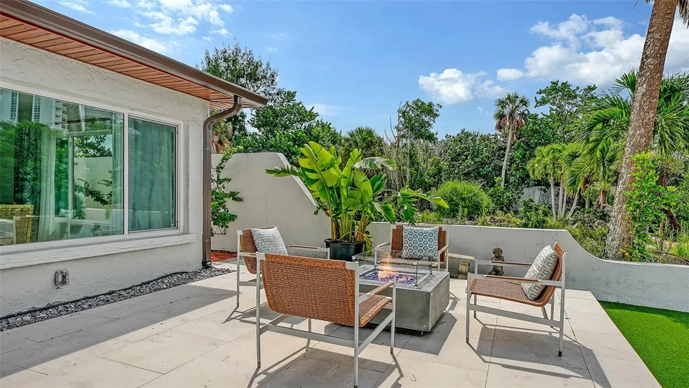 556 WASHINGTON DRIVE Sarasota, FL 34236