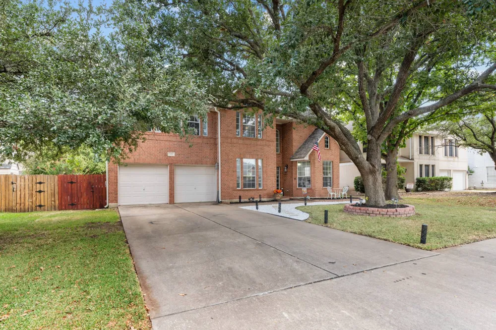 706 Churchill Farms Drive Georgetown, TX 78626