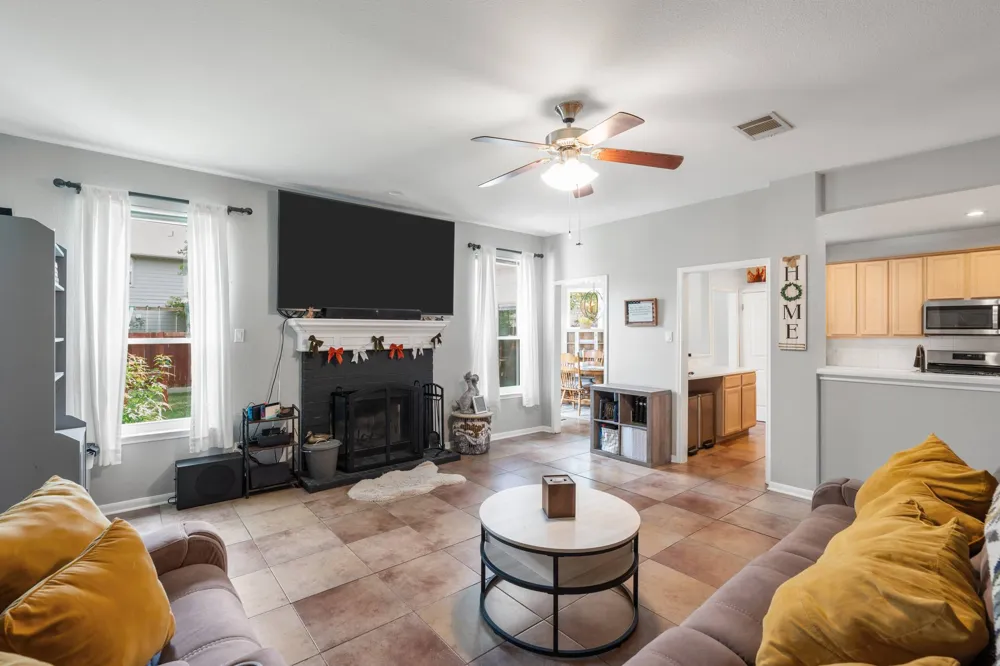 706 Churchill Farms Drive Georgetown, TX 78626