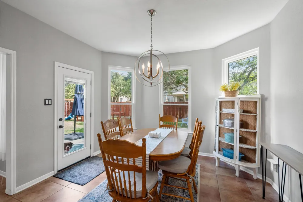 706 Churchill Farms Drive Georgetown, TX 78626