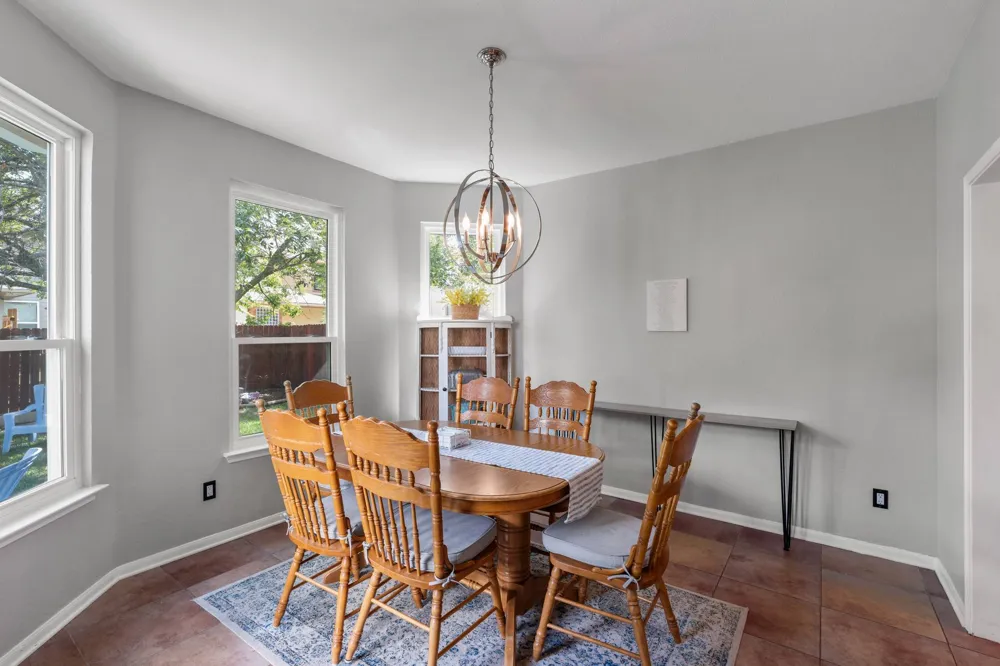706 Churchill Farms Drive Georgetown, TX 78626