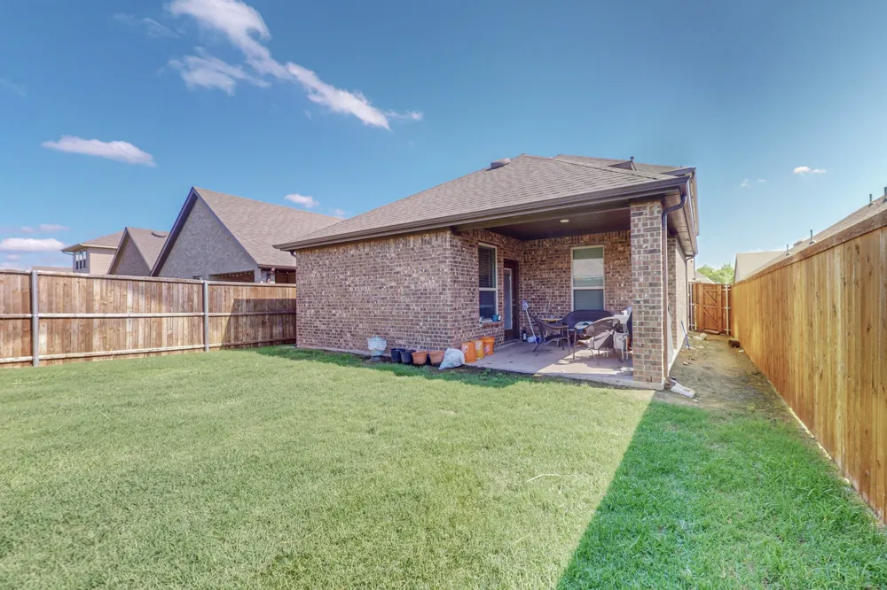 2166 Hobby Drive Forney, TX 75126