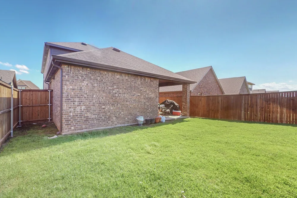 2166 Hobby Drive Forney, TX 75126