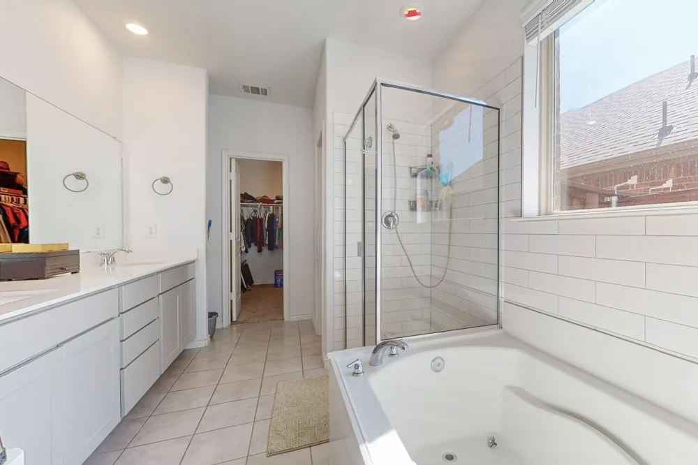 2166 Hobby Drive Forney, TX 75126
