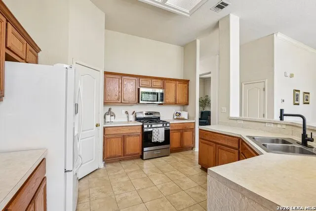 3222 Navasota Cir San Antonio, TX 78259