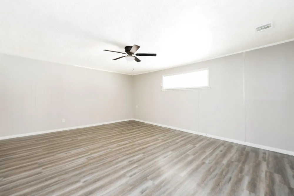 6002 Doulton Drive Hockley, TX 77033