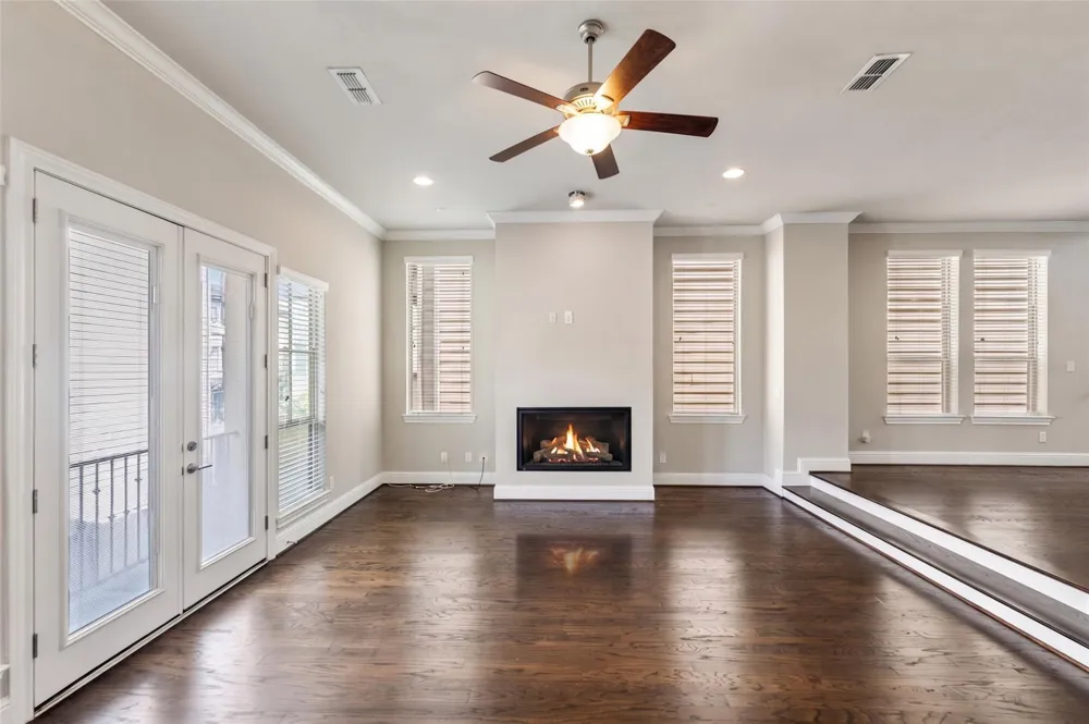 6005 Kansas Street #B Houston, TX 77007