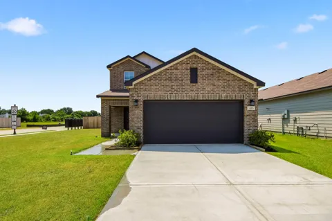 1885 Redwood Lane