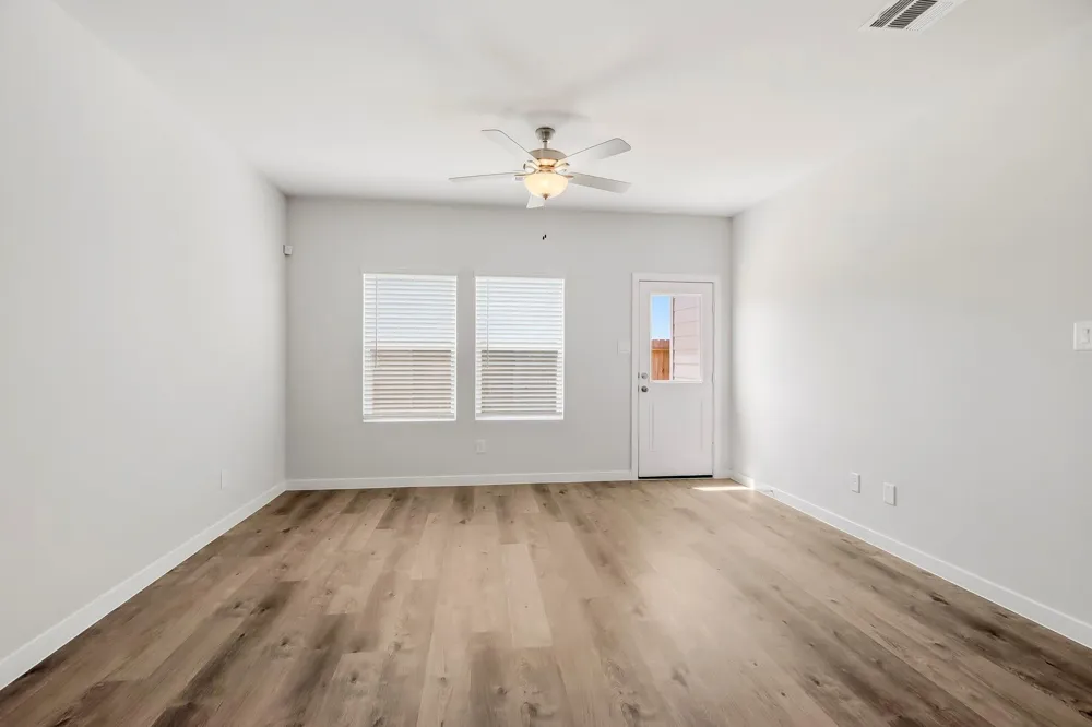 1885 Redwood Lane Dayton, TX 77535