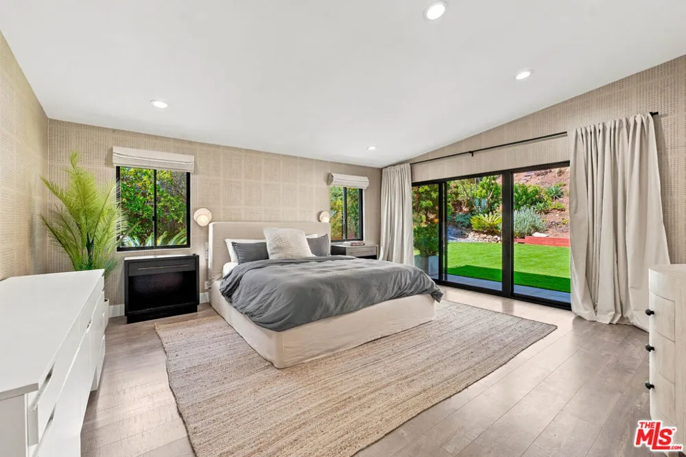 20345 Seaboard Road Malibu, CA 90265