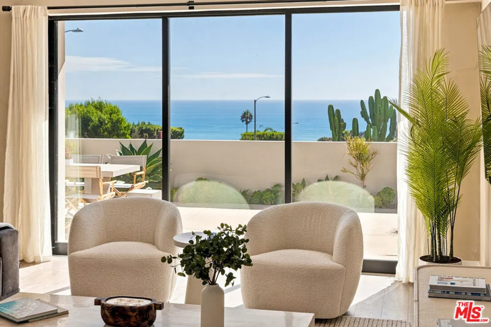 20345 Seaboard Road Malibu, CA 90265
