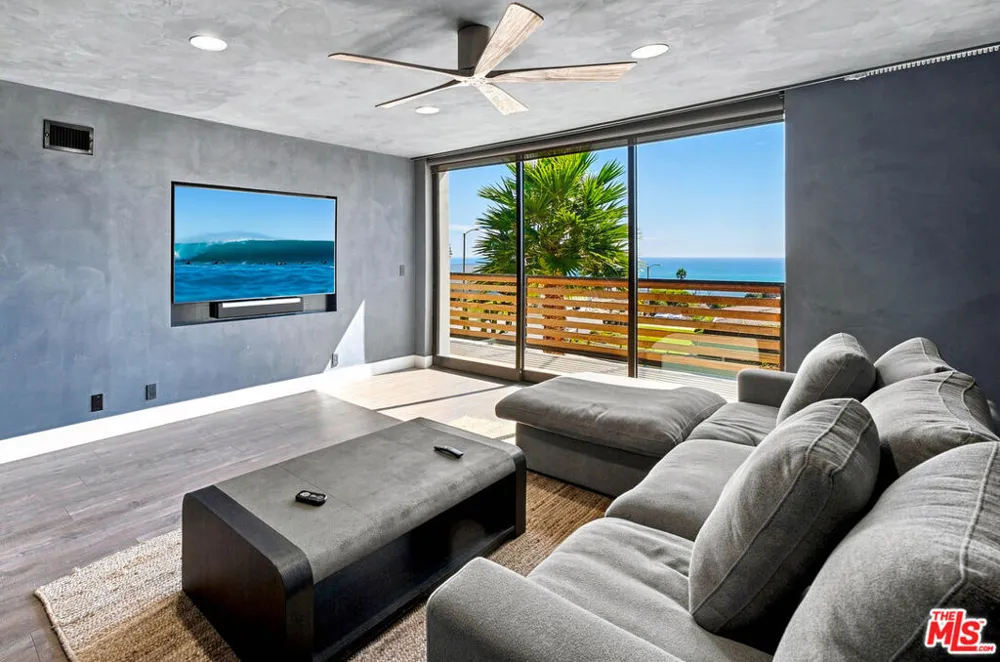 20345 Seaboard Road Malibu, CA 90265