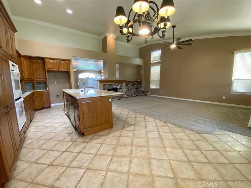 810 Clear Springs Drive Corona, CA 92879