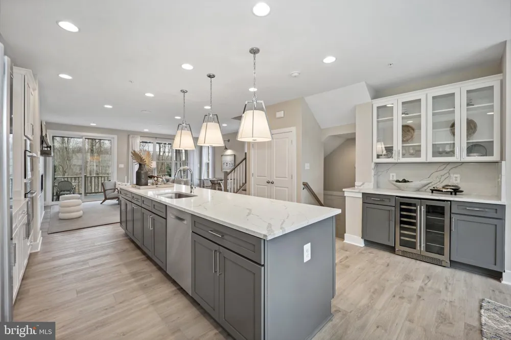 532 EXCHANGE AVENUE Gaithersburg, MD 20878