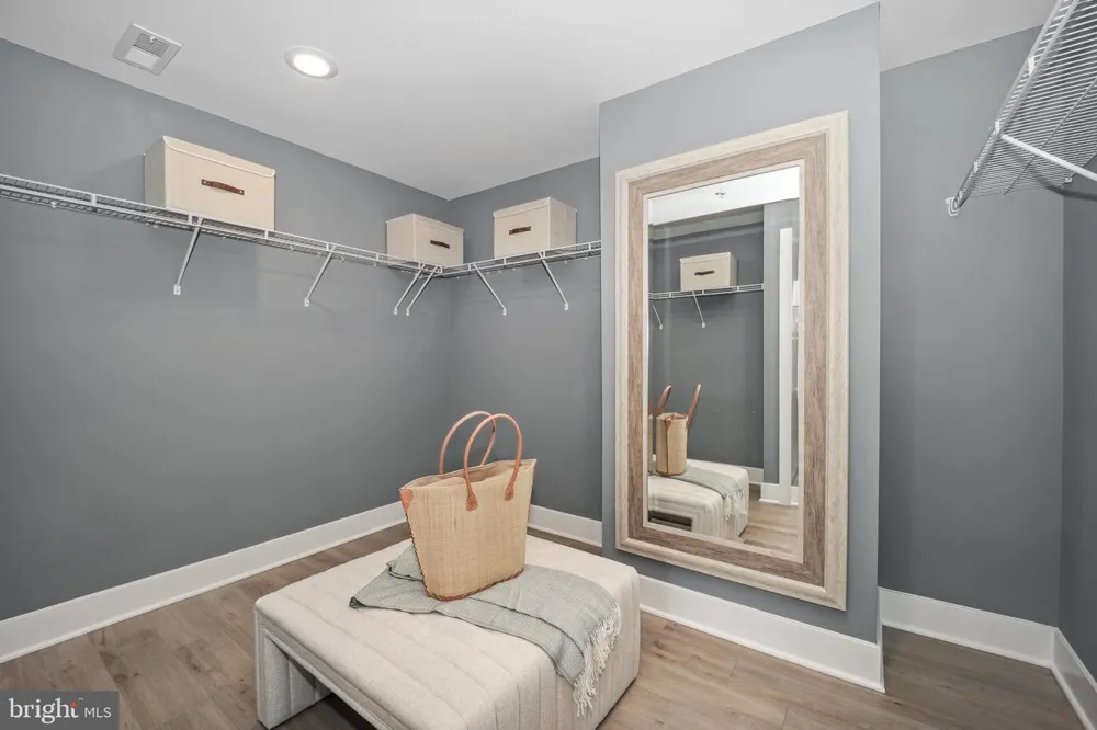 532 EXCHANGE AVENUE Gaithersburg, MD 20878