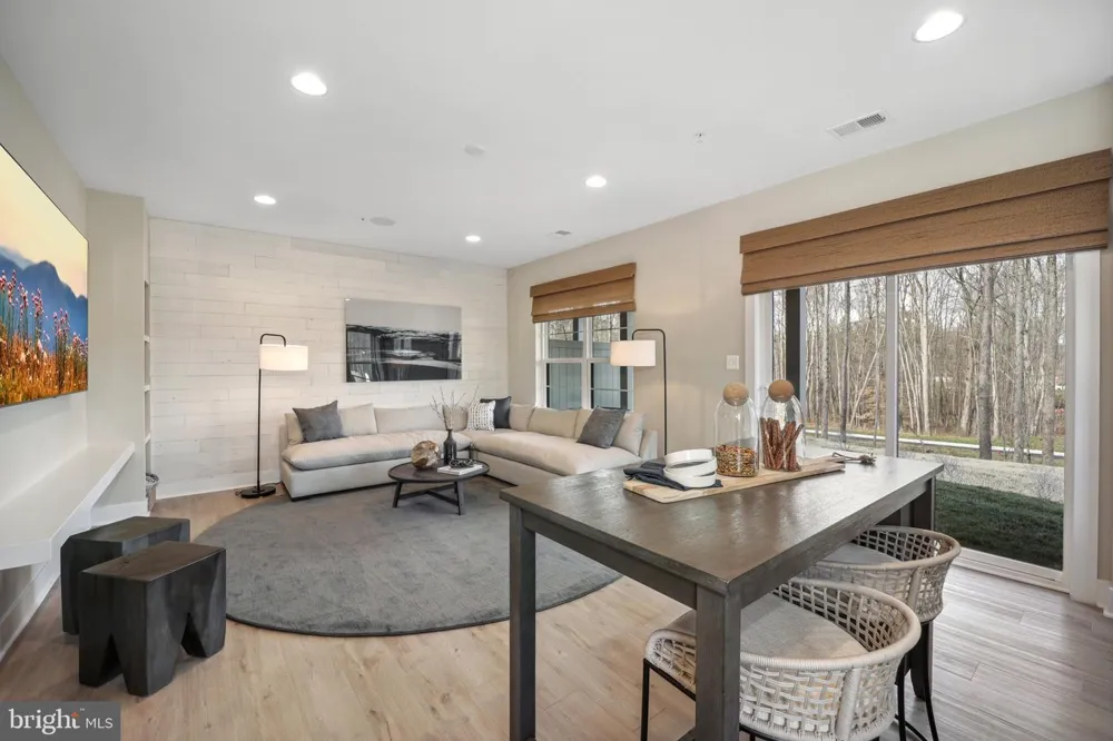532 EXCHANGE AVENUE Gaithersburg, MD 20878