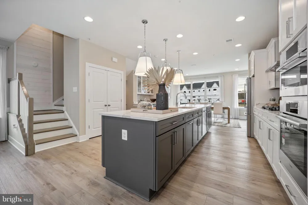 532 EXCHANGE AVENUE Gaithersburg, MD 20878