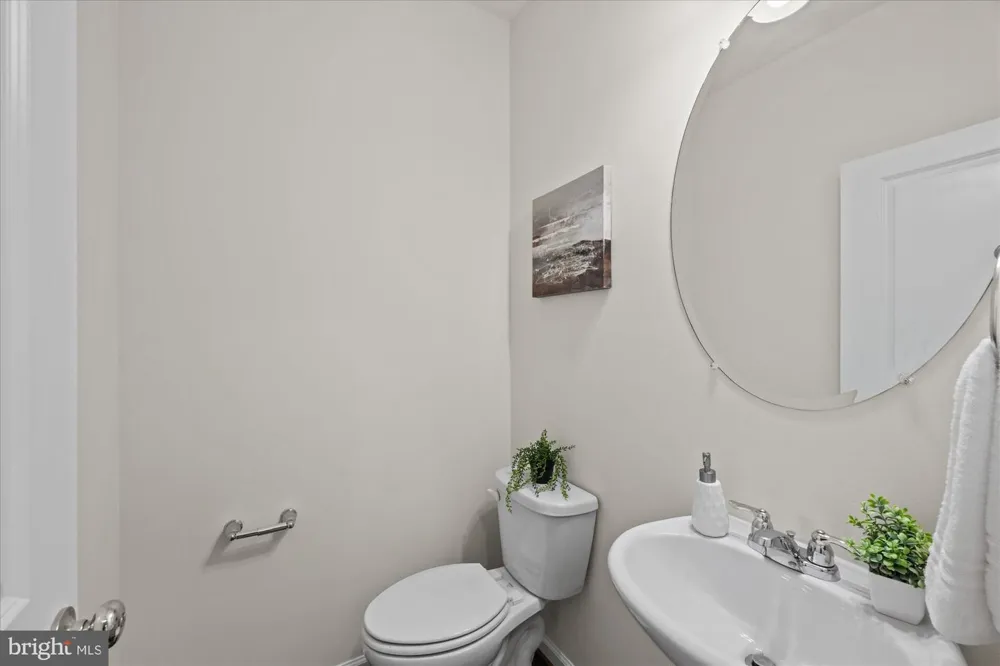 130 CAMBRIA WALK Alexandria, VA 22304