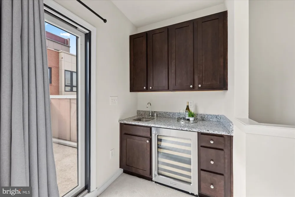130 CAMBRIA WALK Alexandria, VA 22304