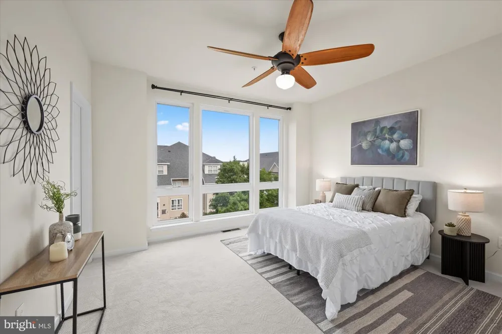 130 CAMBRIA WALK Alexandria, VA 22304