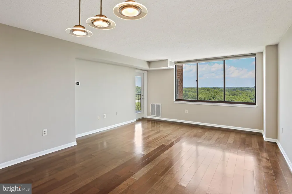 10101 GROSVENOR PLACE #1110 Rockville, MD 20852