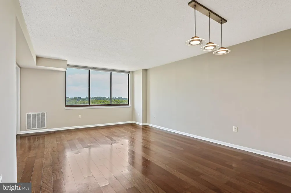 10101 GROSVENOR PLACE #1110 Rockville, MD 20852