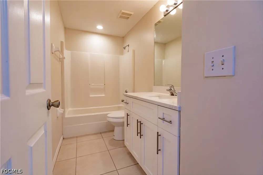 NW 12th Lane Cape Coral, FL 33993