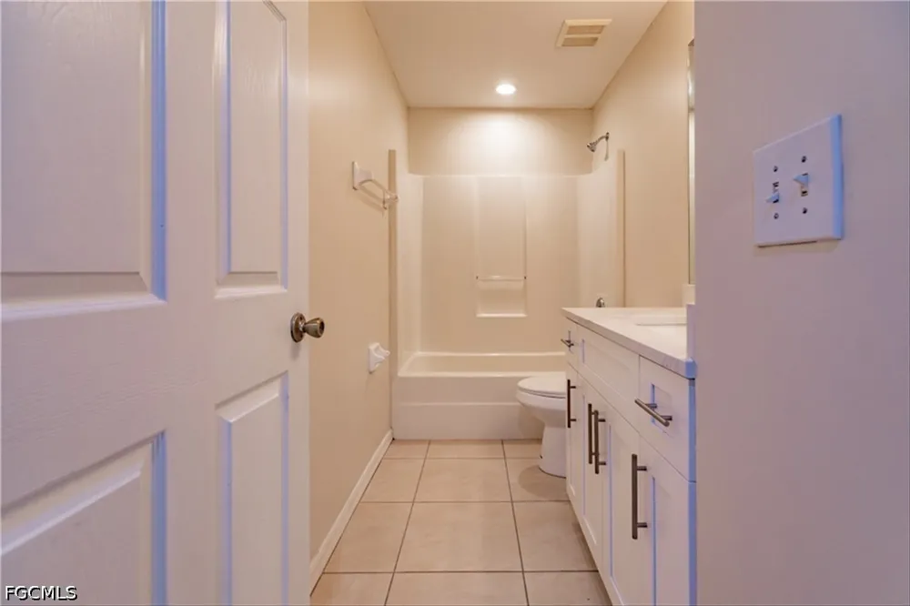 NW 12th Lane Cape Coral, FL 33993