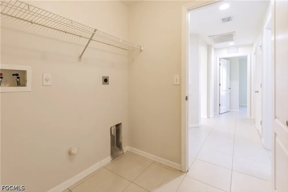 NW 12th Lane Cape Coral, FL 33993