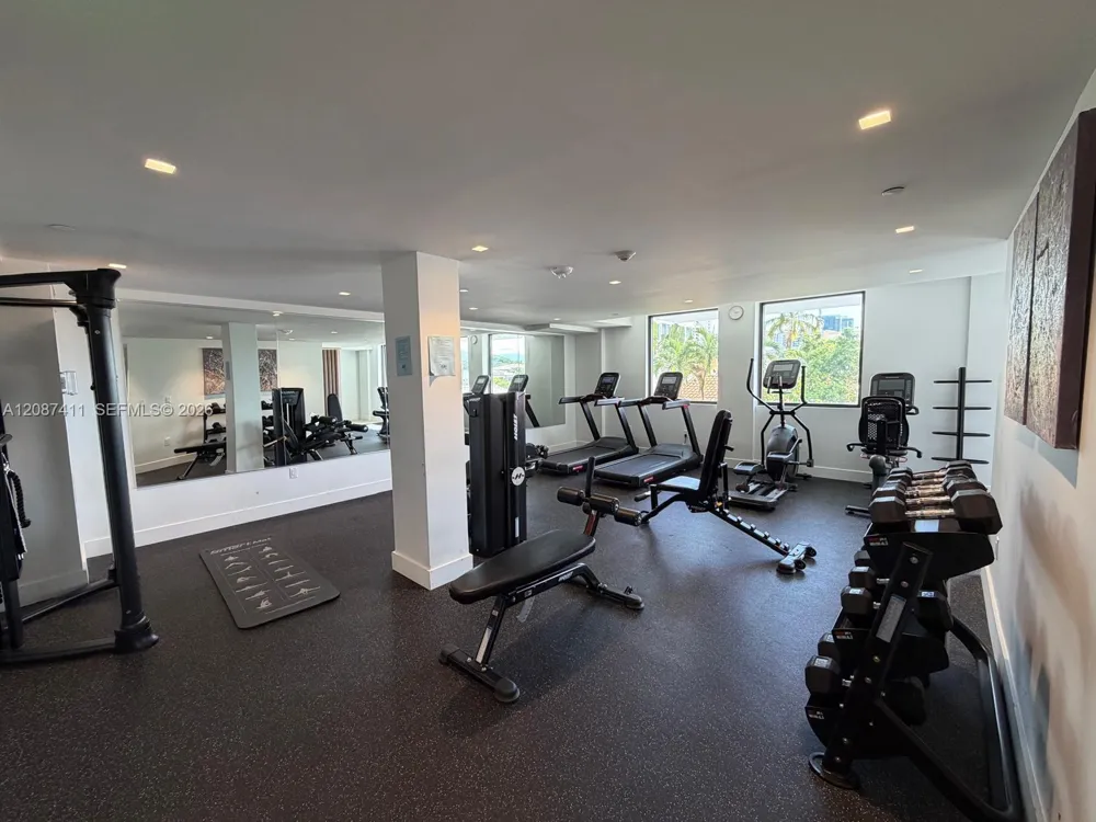 2829 Indian Creek Dr #804 Miami Beach, FL 33140