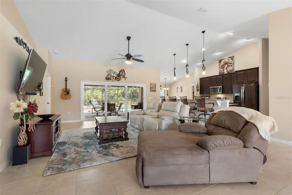 4 EDGE PLACE Palm Coast, FL 32164