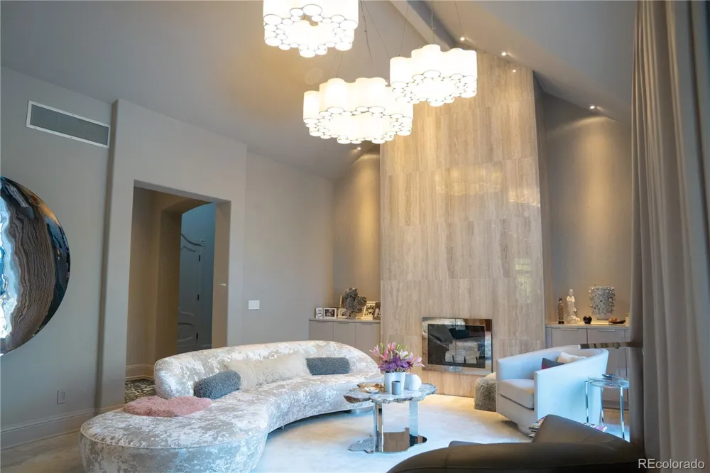 190 S Glencoe Street #R Denver, CO 80246
