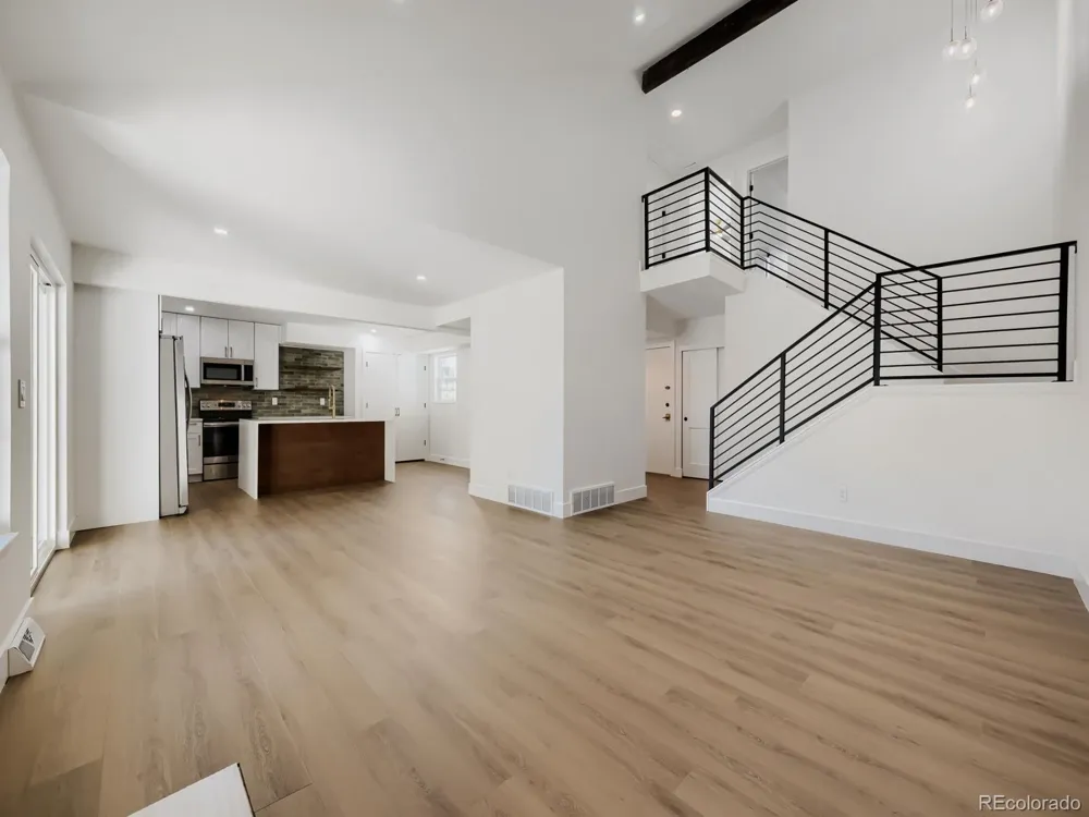 2813 S Xanadu Way Aurora, CO 80014