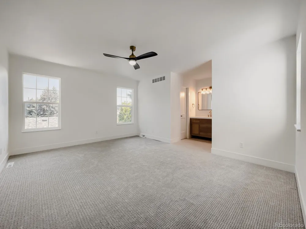 2813 S Xanadu Way Aurora, CO 80014