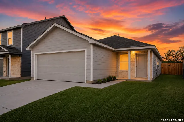 5231 WHIRLING WAY San Antonio, TX 78253