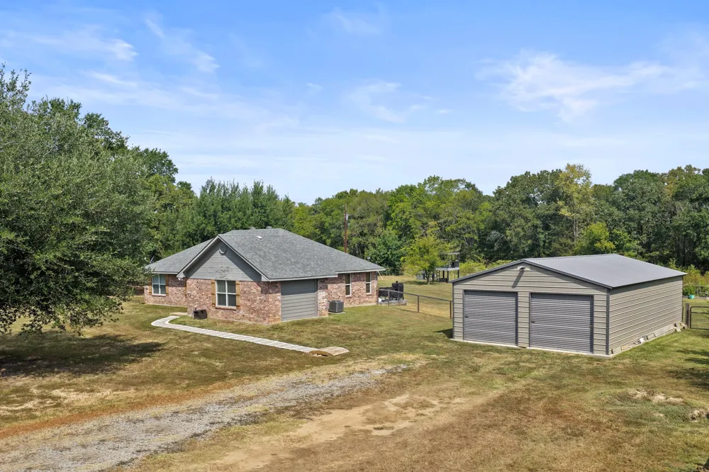 380 Frontage Rd Mt Pleasant, TX 75455