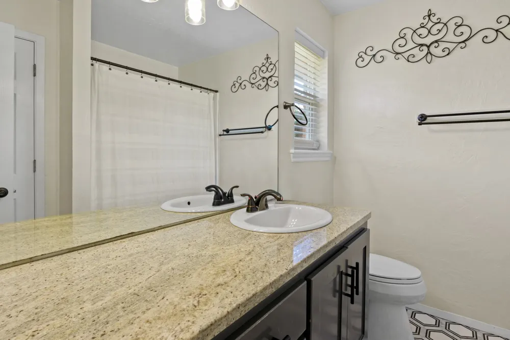 380 Frontage Rd Mt Pleasant, TX 75455